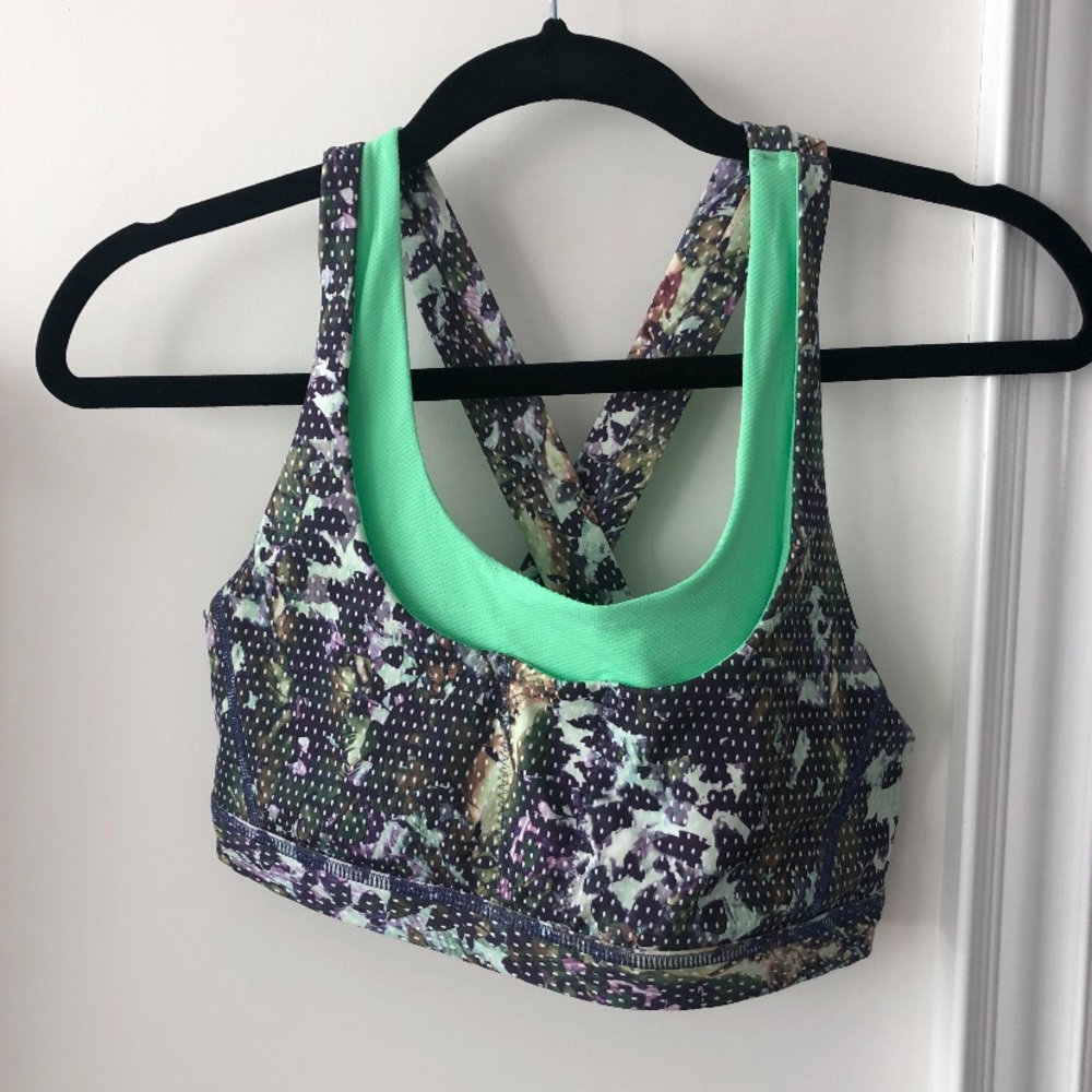 LuLu Lemon Athletic Set Sports Bra & Capris Pants